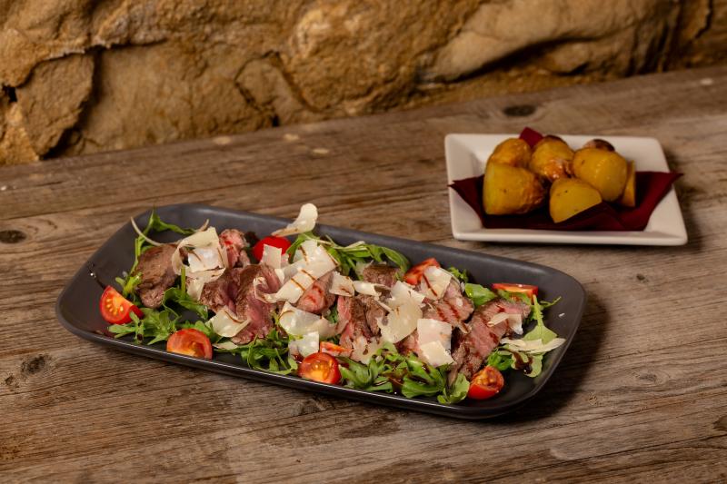 TAGLIATA DI MANZO